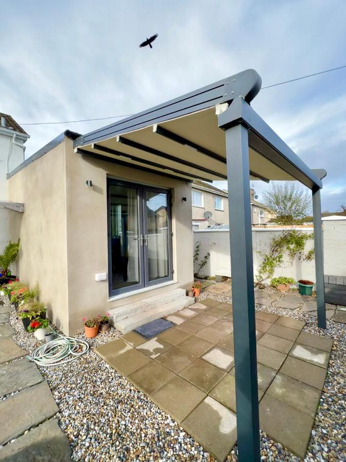 Newly Renovated 1 Bedroom Flat With Garden Pergola Ennis Exterior photo